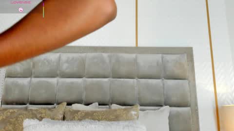    online show from April 20, 3:31 am