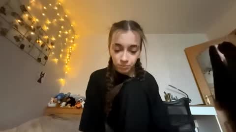 dalenebruno online show from April 11, 7:24 am