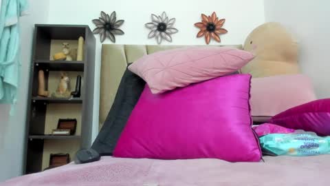  Ren  online show from February 16, 5:15 am