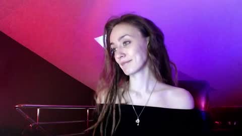 Dalia  online show from February 2, 9:18 am