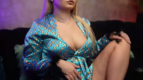  Dalia  online show from March 26, 9:31 pm