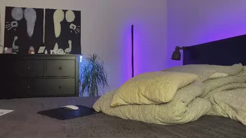 dalmatian_girl online show from April 27, 8:17 pm