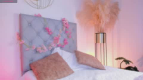 Dalyla online show from April 9, 1:17 pm