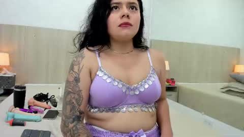 Damaris Ponce online show from July 15, 10:31 am