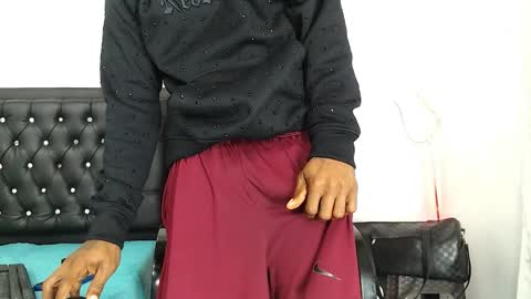 damian_hart_24cm online show from January 16, 12:25 pm