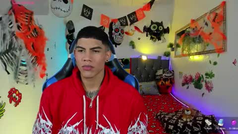 Snapshot of damian_latinxxx chatting on October 22, 3:10 am Damian online show from October 22, 3:10 am