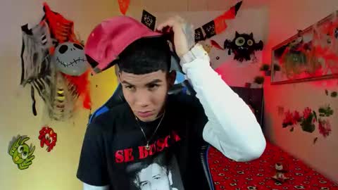 Snapshot of damian_latinxxx chatting on October 23, 3:19 am Damian online show from October 23, 3:19 am