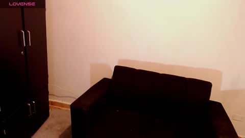 ---Taylor--- online show from January 11, 6:24 am