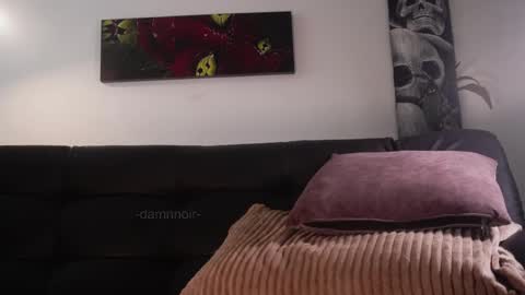 insta damn8   ---         -----  online show from April 19, 10:12 pm