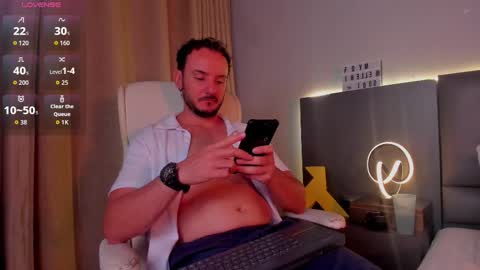 D A M O N online show from December 2, 10:35 am