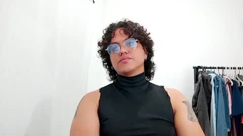 Diane Blosson online show from March 31, 2:12 am