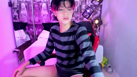 D A N online show from December 23, 1:12 am