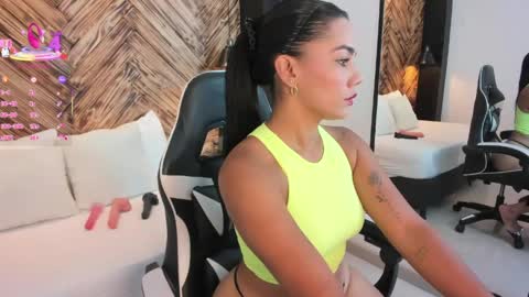 D A N A  online show from April 18, 12:18 pm