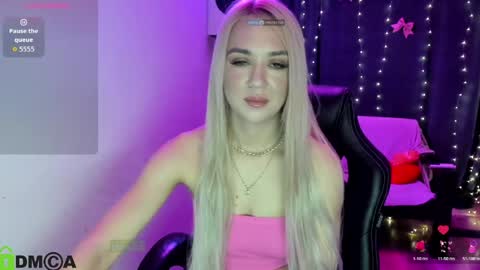 dances_queen online show from May 20, 7:05 am