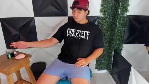 Snapshot of dani_cumboy chatting on October 26, 3:23 pm dani_cumboy online show from October 26, 3:23 pm