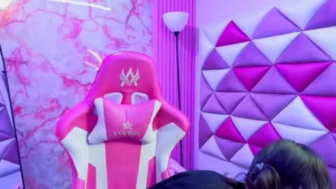 dani_dream online show from February 20, 2:08 pm