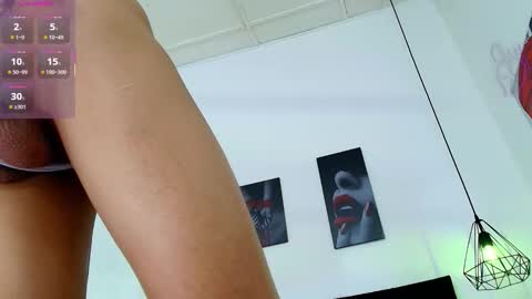 DANI online show from October 22, 2:52 pm