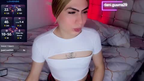 dani online show from October 9, 7:08 pm