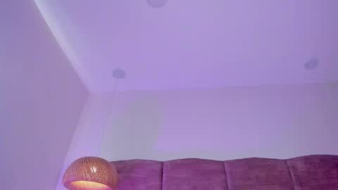   online show from April 2, 2:52 am