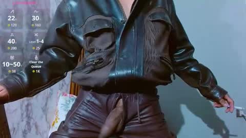 daniel_deluxx online show from April 17, 1:19 am