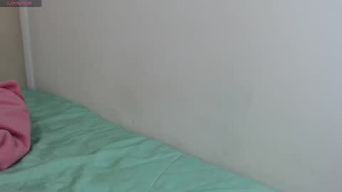 daniel_diaz2 online show from May 3, 5:13 am