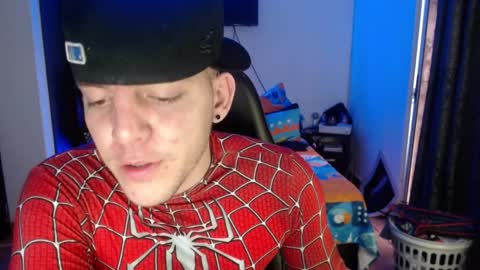 Snapshot of daniel_vargas5 chatting on October 24, 8:53 pm Daniel online show from October 24, 8:53 pm