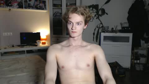 Daniel online show from April 23, 10:44 pm