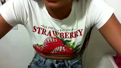 danielaa_foxx online show from September 25, 8:27 pm