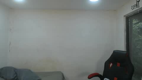 danielitopapii online show from November 9, 12:19 pm