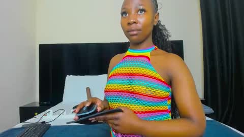 danielle_rock online show from February 26, 11:35 am