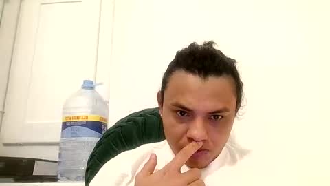 daniel mendoza online show from November 2, 6:52 pm