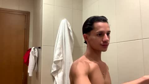 Daniels Cruz online show from January 6, 4:44 pm