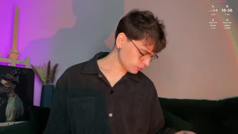 danieltuckerr online show from March 8, 5:06 pm