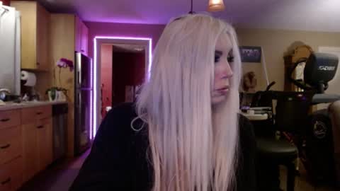 Snapshot of danikawhite69 chatting on September 29, 8:46 am DanikaWhite69 online show from September 29, 8:46 am