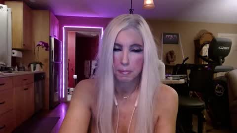 Snapshot of danikawhite69 chatting on October 7, 8:54 am DanikaWhite69 online show from October 7, 8:54 am