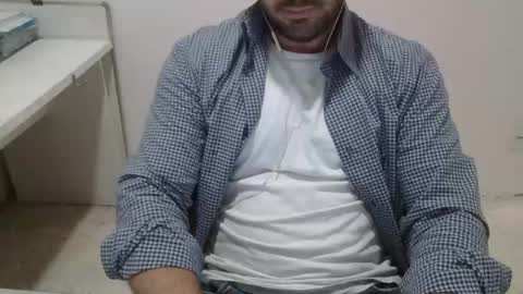 Dani Oli online show from November 17, 9:50 pm