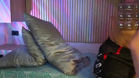 Dan maxwell online show from November 21, 8:34 am