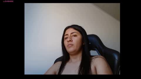 Danna online show from November 1, 9:25 pm