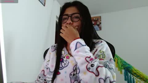 Danna online show from February 20, 8:33 pm