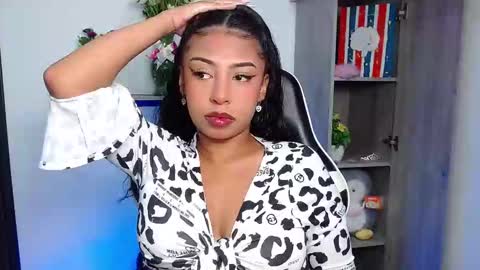 Danna online show from November 23, 11:30 am