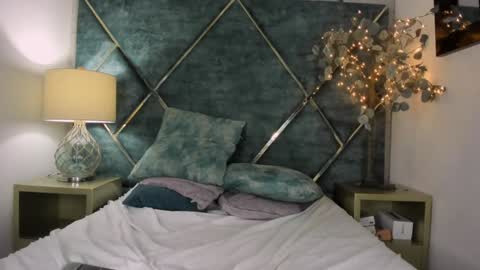 Valery Danna online show from December 28, 1:29 am