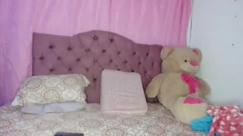 Danna Sofia jeins online show from February 17, 7:13 pm