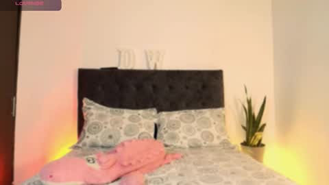 Danna Wells online show from October 28, 7:15 pm