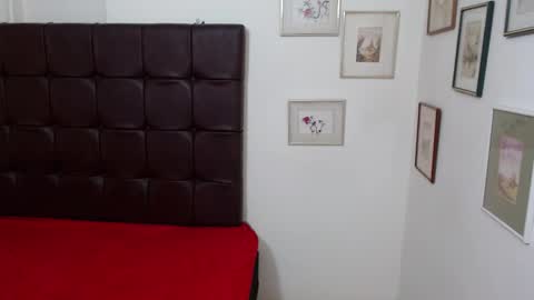 Danna online show from March 11, 6:08 pm