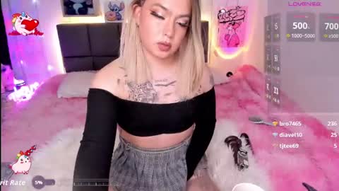 dannia_13 online show from July 5, 4:19 am