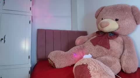 Snapshot of danny_cam1423 chatting on March 3, 6:46 pm danny_cam1423 online show from March 3, 6:46 pm