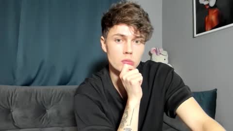 Snapshot of danny_love01 chatting on February 19, 8:20 pm danny online show from February 19, 8:20 pm