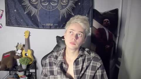 danny online show from November 12, 4:09 pm