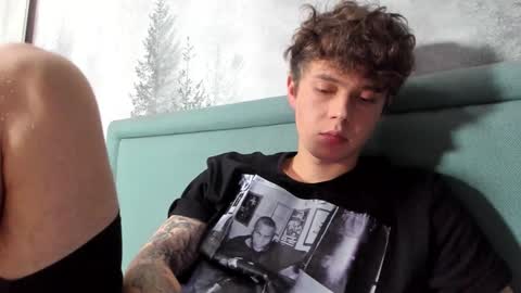 Snapshot of danny_love01 chatting on December 7, 7:27 pm danny online show from December 7, 7:27 pm