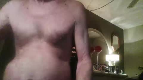 Snapshot of dannyb618 chatting on October 31, 10:04 am Danielle online show from October 31, 10:04 am